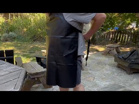 GoldPig Heavy Duty Waterproof Apron, Chemical Resistant Rubber Vinyl for Industrial Review