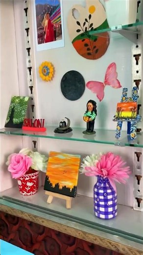 Diy flower vase from an old plastic bottle #diyfromwaste #roomdecor #artandcraft #fypart #shorts
