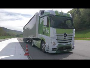 Crash-test Baloise | assistants de freinage d’urgence modernes pour poids lourds sauvent des vies