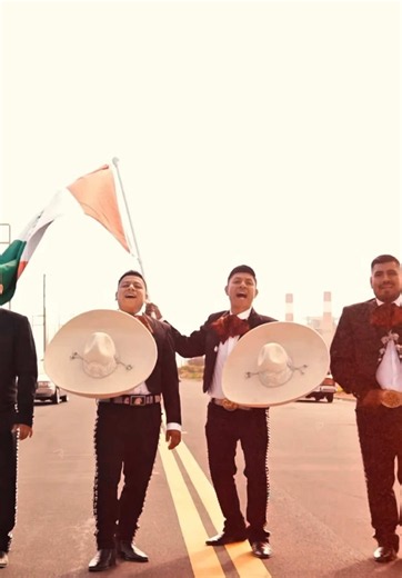 🇲🇽❤️ Ay, ay, ay, ay! Canta y no llores… porque cantando se alegran, Cielito Lindo, los corazones! 🫶 ¡Y QUE VIVA MÉXICO! OH YEAH! 🔥🇲🇽 ¡Feliz Día de la Independencia! #GrupoSinControl #IndependenciaDeMéxico #VivaMéxico
