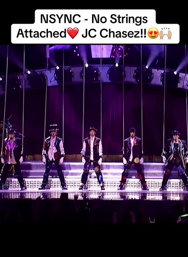 Anything JC writes is🥰❤️ remember this Iconic concert opening?🙌🏼 the no strings attached tour was my fav. Nothing beats 2000 nsync #nsync #jcchasez #nostringsattached #madisonsquaregarden #justiceforjcchasez #justice4jc #joeyfatone #lancebass #chriskirkpatrick #justintimberlake #fyp @JC_Chasez @JOEY CALZONE @Chris Kirkpatrick @Justin Timberlake @frostedtipswithlance @Lance Bass