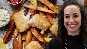 147K views · 598 reactions | Farideh makes fish and chips, a traditional English dish of crispy battered cod fish and thick-cut French fries. Check out the recipe here: https://vice.video/2R4BAGW | Munchies | Facebook