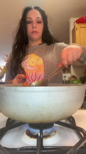 2.4M views · 10K reactions | No food stamps no problem part six. Watch me feed my six babies with only four dollars and still have leftovers. 勞￼ #foodie #cooking #BudgetFriendly #rice #mylife #fypシ #momof7 | Brittany Baez | Facebook