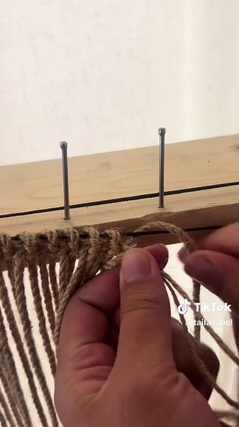 Mastering Tāniko Weaving Technique: Plain Row for Whatu Challenge