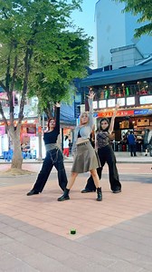#HANDSUP for Hongdae’s golden hour! 🌇 ❣️ @meovv #HANDSUPChallenge #MEOVV_HANDSUP #alphaph #kpopdancechallenge | ALPHA
