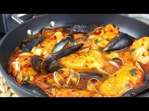 Hake a la marinera 🐟⚓️🦐 (with shrimp, clams and mussels)