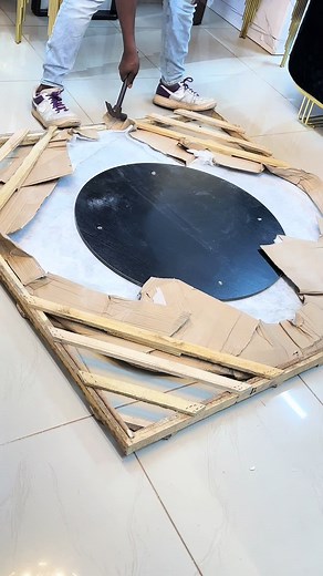 ✨ Got a spacious foyer and not sure how to style it? We have the perfect round foyer tables to elevate your entryway! 🌟 Come check them out and transform your space into a warm welcome! 🏡💖 #HomeDecor #FoyerGoals #interiordesign