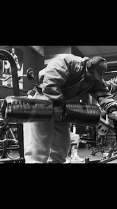 2.9K views · 10K reactions | 140KG DB ROW #egyptian_muscles #bodybuilder #bodybuilding_motivation #bodybuildinglifestyle #gym #motivation #fitnessmotivation #trainhard #gym #train #training #8a53m #goldsgym #platinumgym #balancegym #fitnessmodels #model #egypt #cairo #dubai #Ksa #ifbb #ifbbpro | Egyptian Muscles | Facebook