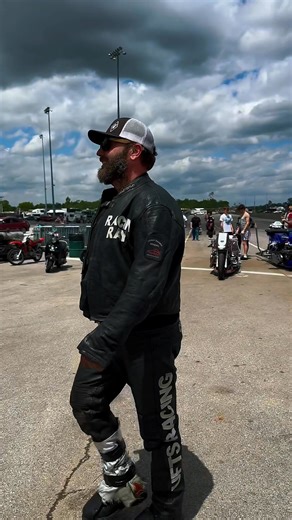 Let's go Racin' Ray Raymond Robinson& Universal Fleet & Tire Racing ! This weekend at the IHRA Nitro Series 💨 Petition for me to go to all of the races & be the official "videographer" Nikki Tahou | Kay J Robinson