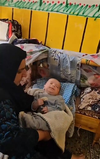 122K views · 877 reactions | Put baby sleep #nomadicwoman #lifestyle #woodworking | BigFid | Facebook