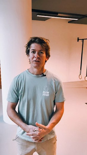 Vagus Tapping Stress in je lijf? Tik het eruit. Deze simpele oefening combineert Oosterse meridiaanpunten met wat we in de neurowetenschap weten over veiligheidssignalen. Door ritmisch te tikken op bottige delen activeer je je nervus vagus en kalmeer je je amygdala. Ideaal voor stress, overprikkeling of slapeloosheid. 🧘‍♂️ Probeer het zelf vanavond en laat weten wat je voelt. 💡 Tip: doe elk punt ongeveer een minuut. #emotiemeesters #flowfysio #vagusnervetraining #nervusvagus #zelfregulatie #st