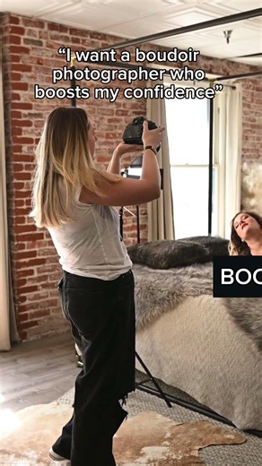 A boudoir photographer that will boost your confidence and hype you up 24/7???