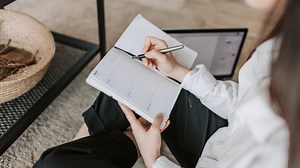 Subjek adalah Pelaku dalam Kalimat, Ketahui Fungsi, Ciri, dan Jenisnya