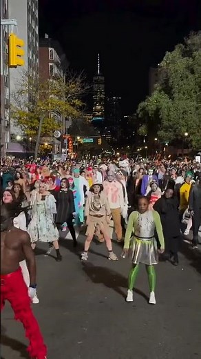 Michael Jackson’s Thriller never fails to cheer us up - NYC Flash Mob