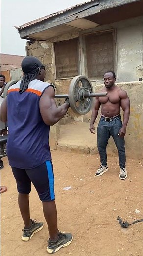 ARM CURLS ENDURANCE TEST PT 1. #motivation #challenge #sports #bodybuilding #fitness