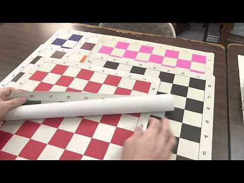 Vinyl Chess Board review at www.chessset.com