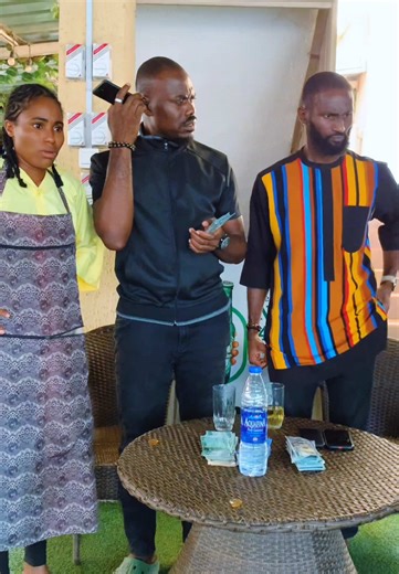 Unexpected Waiter Reactions in Dining Experiences