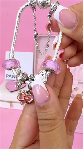 Pulseras y dijes en plata #charmspandora #pandora #manillapandora #pandoradeplata #emprendimiento