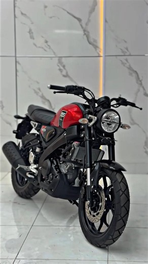 2026 YAMAHA XSR 155 BLACK METALLIC RED GARAGE