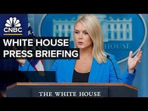 White House press secretary Karoline Leavitt holds a briefing with reporters — 10/1/2025