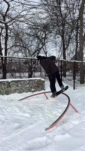 Swift hits 💫 #ambitionsnowskates #snowskate #snowskating #skate #skateboarding