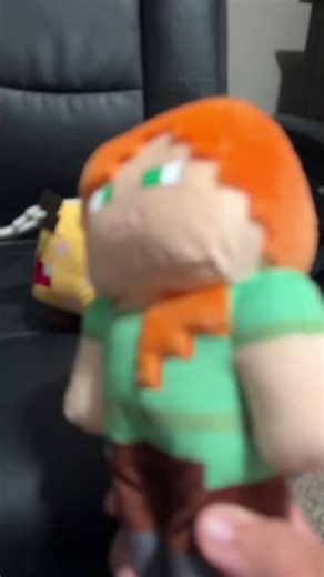 Alex Has A Fear Of An Angry Minecraft Bee