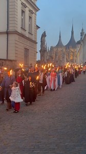 32K views · 664 reactions | 朗 Brány historie se otevřely a Kutná Hora se o víkendu znovu ocitla v době své největší slávy, na konci 14. a začátku 15. století. České královské horní město znovu přivítalo a hostilo krále Václava IV. s chotí Žofií a celou družinou.... | Kutná Hora | Facebook