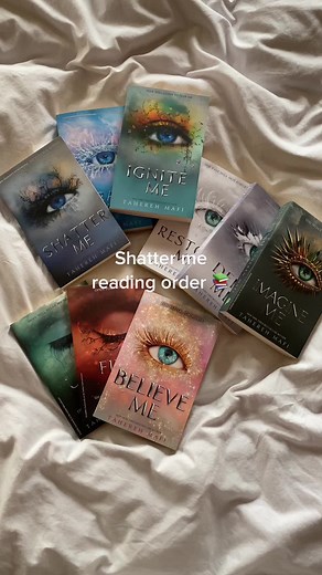 Reading order of the shatter me serie ✨ #booktok#reading#books#readingaesthetic#fyp#bookaesthetic#reader#reading#readersoftiktok#shatterme#shattermereadingorder#taherehmafi#aaronwarner#julietteferrars