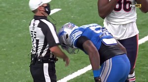 Detroit Lions LB Jamie Collins was ejected after making contact with an official with his helmet 😱 | NFL on FOX