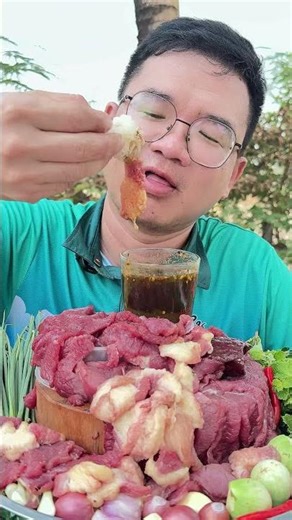 #Soi Ju Suea Rong Hai (a type of Thai salad)
