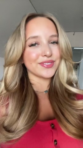 Lilliana Ketchman on Instagram: "💋💋"