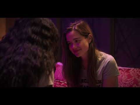 Juliette and Cal Kiss - First Kill 1x05