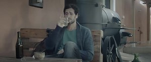 La ragazza dagli occhi di smalto, dal libro al film