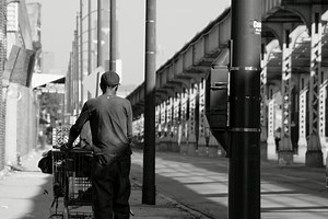 Living on $2.00 a day: Exploring extreme poverty in America – Chasing the Dream | PBS