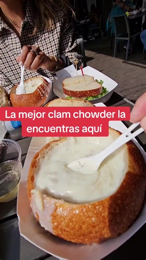La mejor Clam Chowder!!! San Francisco, Pier 39 @boudinbakery @Maritza Jabalera No te la puedes perder. #RudyTime #RudyRecomienda #ClamChowder #Pier39 #SanFrancisco #Travel #Vacations #CremadeAlmeja