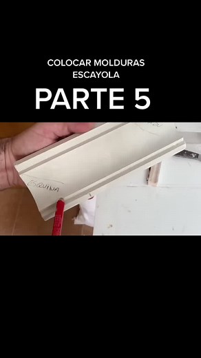 Tutorial de instalación corte y colocación de molduras de escayola decorativas #molduras #hazlotumismo #diy #trucos #pintahappy
