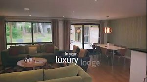 Have you considered adding a touch of luxury to your break by booking a lodge with a private hot tub? Relax and unwind, surrounded by acres of woodland >> https://bit.ly/2Q0XNrI | Center Parcs UK