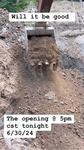 41K views · 235 reactions | #geode #keokuk #fabulous #keokukgeodes #missouri #rocks #crackinggeodes #quartz #WoodiesRockShop #minerals #mining #lapidary #rockhound #rockhunter #fabulouskeokukgeodes | KeokukGeodes | Facebook