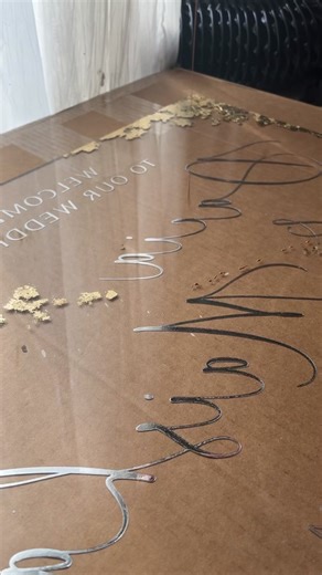 Our colour ‘Rust’ is just perfection 👌🏼 #welcomesigns #acrylicwelcomesign #handpaintedsigns #weddingsignage #etsysmallbusiness #eventsigns #weddingvendor #paintwithme