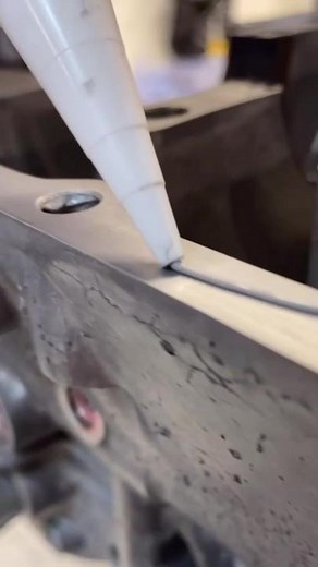 How to Properly Lubricate Engine Parts