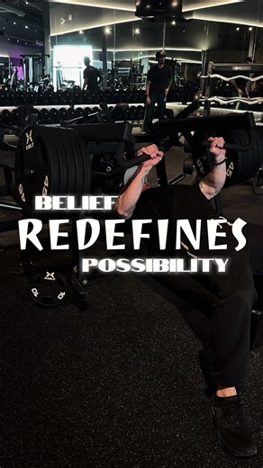 In the 1950s, psychologist Curt Richter ran a brutal experiment: rats placed in a container of water would swim for about 15 minutes… then give up and drown. But. When the rats were rescued just before they sank — dried off, allowed to rest— and then put back in the water… They swam for ~60 hours. Not because they were stronger. Because they believed. Hope rewired their limits. Same body. Different outcome. The mind didn’t just influence survival— it redefined it. 🗣️ Believing in the outcome is