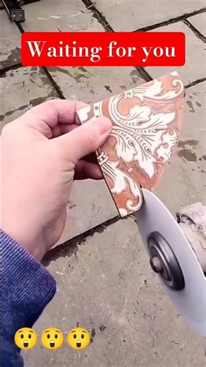 This Tile Cutting Trick is Genius! 😲 #ConstructionShorts#diy