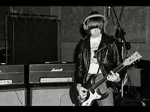Ramones - Blitzkrieg Bop - Isolated Guitars