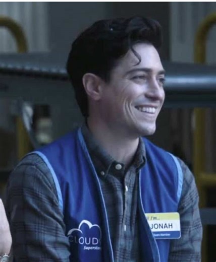 Top Sitcoms to Binge-Watch: A Comprehensive List