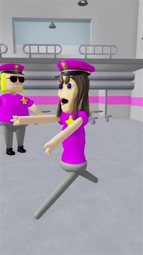 POLICE WOMAN NERD RUN FROM POLICE GIRL? #roblox #obby