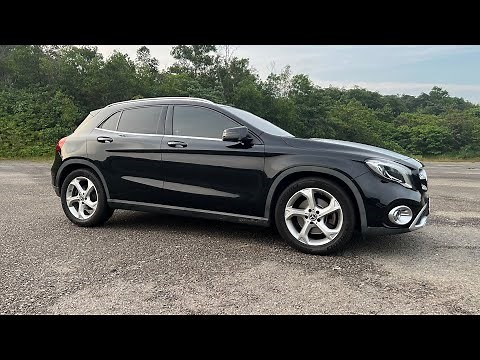 2019 Mercedes-Benz GLA 220 4MATIC Urban Start-Up and Full Vehicle Tour