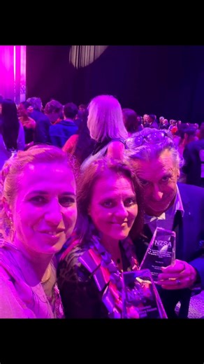 2025 NZTV&FilmAwards Congratulations to our amazing, beautiful Brokenwood nominees and winners! ❤️👏👏👏🥂 #timbalme #clownwings KevinDufty | Cristina Ionda