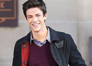 ▷ Biografía RESUMIDA de Grant Gustin - ¿Quién es?