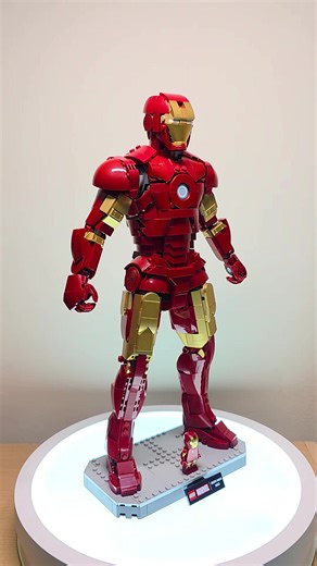 Lego 76344 IRON MAN Mark 3 Collectors' Edition increase to height 39 cm.