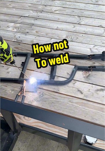 Trying Out a Handheld Welder: A Beginner's Experience